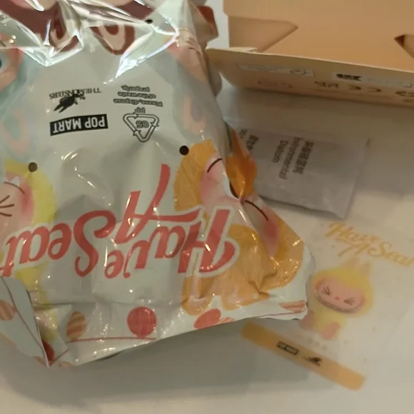 💋SISI LABUBU AUTHENTIC hard to find new sealed in bag box opened - Picture 4 of 9